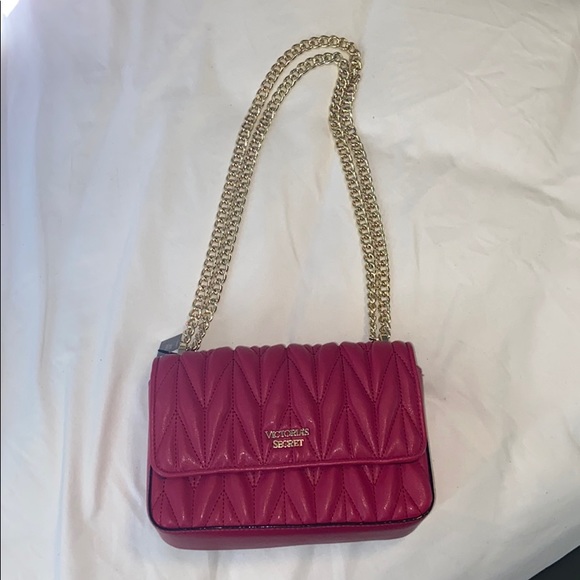 Victoria's Secret Handbags - NWT Victoria’s Secret shoulder bag